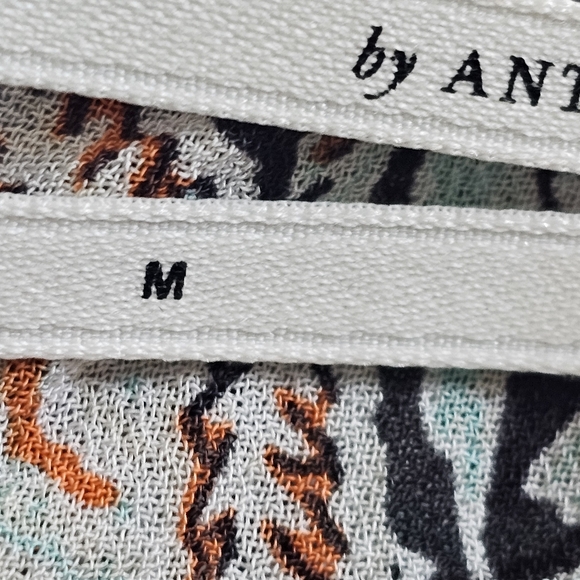 Anthropologie Printed Ruffle Blouse~Medium - Picture 9 of 15